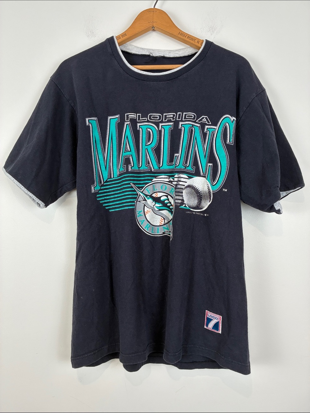 Vintage Florida Marlins Black Graphic Tee 1990s Team Shirt Logo 7 Medium Unisex